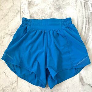 Lululemon Hotty Hot Low-Rise Lined Short 4" Size 0 Poolside